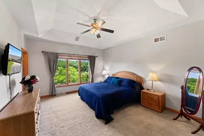 W314N352  Lara Ln #402, Delafield, WI 53018 - Photo 23