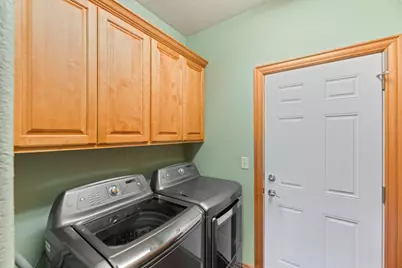 W314N352  Lara Ln #402, Delafield, WI 53018 - Photo 25