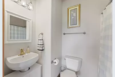 W314N352  Lara Ln #402, Delafield, WI 53018 - Photo 51