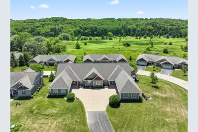 W314N352  Lara Ln #402, Delafield, WI 53018 - Photo 21