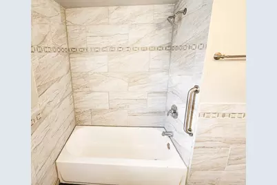 5925 N 75th St, Milwaukee, WI 53218 - Photo 13