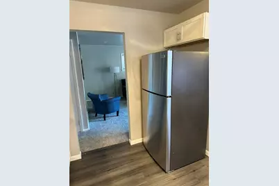 5925 N 75th St, Milwaukee, WI 53218 - Photo 7
