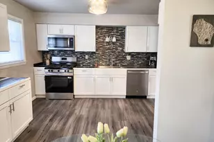5925 N 75th St, Milwaukee, WI 53218 - Photo 3
