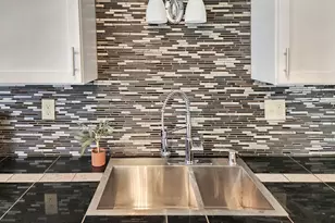 5925 N 75th St, Milwaukee, WI 53218 - Photo 5