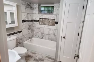 5925 N 75th St, Milwaukee, WI 53218 - Photo 21
