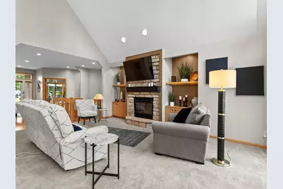 2226  Fairfield Ln, Plymouth, WI 53073 - Photo 11