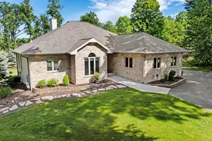 2226 Fairfield Ln, Plymouth, WI 53073 - Photo 3