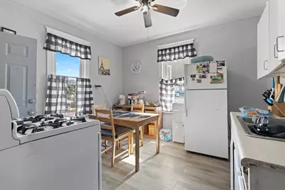 1822 W Rogers St, Milwaukee, WI 53204 - Photo 15