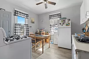1822 W Rogers St, Milwaukee, WI 53204 - Photo 15