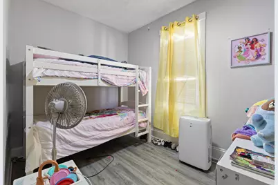 1822 W Rogers St, Milwaukee, WI 53204 - Photo 19