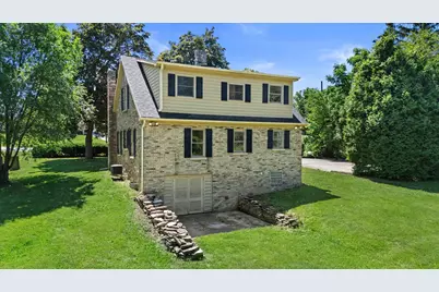 340  Old Green Bay Rd, Somers, WI 53144 - Photo 3