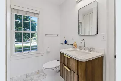 5062 N Larkin St, Whitefish Bay, WI 53217 - Photo 9