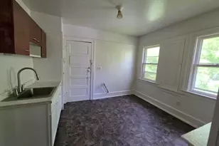 2369 N 6th St, Milwaukee, WI 53212 - Photo 9
