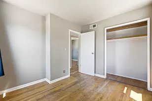 4837 W Lynndale Ave, Milwaukee, WI 53220 - Photo 29