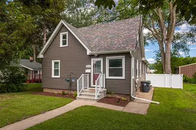 1636  Onalaska Ave, La Crosse, WI 54603 - Photo 1