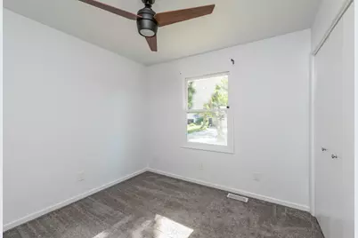 11211  8th Ave, Pleasant Prairie, WI 53158 - Photo 23
