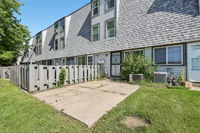 1444  Big Bend Rd #C, Waukesha, WI 53189 - Photo 25
