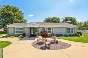 N16W26539 Tall Reeds Ln, Pewaukee, WI 53072 - Photo 29