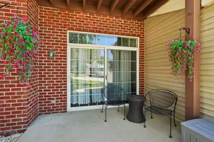 N16W26539 Tall Reeds Ln, Pewaukee, WI 53072 - Photo 3