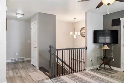 1023  Lincoln St, Onalaska, WI 54650 - Photo 9