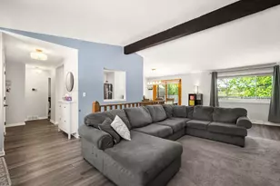 15449 W Mayflower Dr, New Berlin, WI 53151 - Photo 5