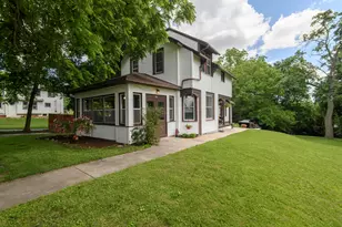346 High St, Pewaukee, WI 53072 - Photo 1