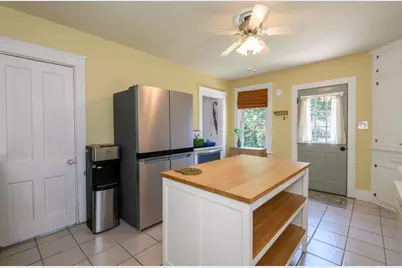 346  High St, Pewaukee, WI 53072 - Photo 33