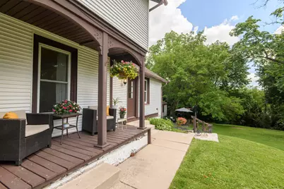 346  High St, Pewaukee, WI 53072 - Photo 9