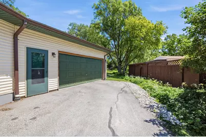 1019 S Sixth St, De Pere, WI 54115 - Photo 23