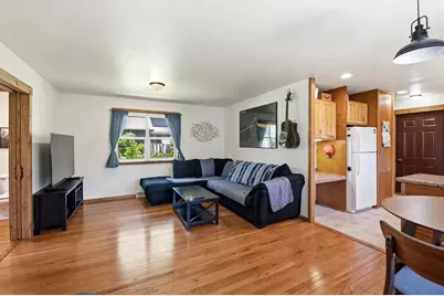 1019 S Sixth St, De Pere, WI 54115 - Photo 3