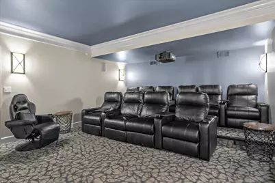 1300 N Prospect Ave #420, Milwaukee, WI 53202 - Photo 31