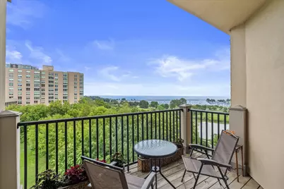1300 N Prospect Ave #420, Milwaukee, WI 53202 - Photo 1