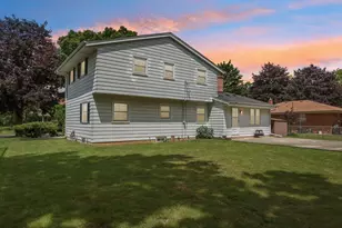 W173N8514 Robert Ave, Menomonee Falls, WI 53051 - Photo 45