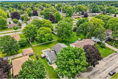 W173N8514  Robert Ave, Menomonee Falls, WI 53051 - Photo 51