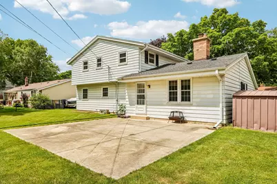 W173N8514  Robert Ave, Menomonee Falls, WI 53051 - Photo 43