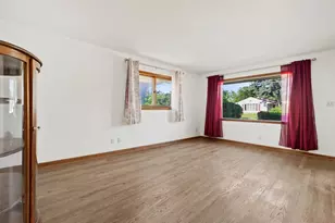 7915 45th Ave, Kenosha, WI 53142 - Photo 5