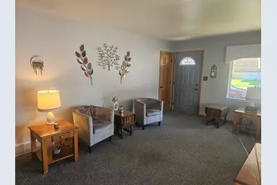 1714  Madison St, Manitowoc, WI 54220 - Photo 7