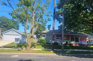 1714 Madison St, Manitowoc, WI 54220 - Photo 1