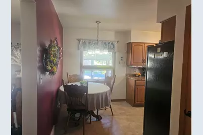 1714  Madison St, Manitowoc, WI 54220 - Photo 5