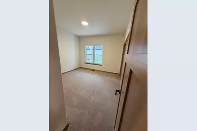 752  Pleasant Park Ct, Johnson Creek, WI 53038 - Photo 17