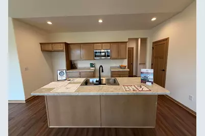 752  Pleasant Park Ct, Johnson Creek, WI 53038 - Photo 5