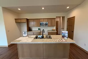 752 Pleasant Park Ct, Johnson Creek, WI 53038 - Photo 5