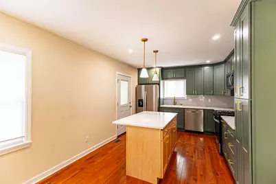 2350 S 56th St, West Allis, WI 53219 - Photo 9