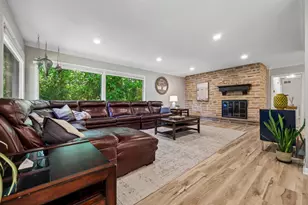 601 W Grand Ave, Thiensville, WI 53092 - Photo 9