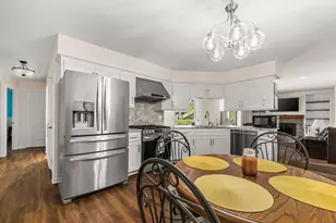W248N9575 Norwauk Ct, Lisbon, WI 53017 - Photo 9