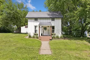 24342 Sixth St, Trempealeau, WI 54661 - Photo 1