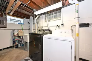 10518 W Spring Green Rd, Greenfield, WI 53228 - Photo 27