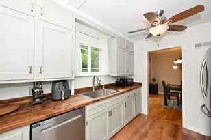 10518 W Spring Green Rd, Greenfield, WI 53228 - Photo 9
