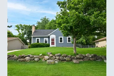 10518 W Spring Green Rd, Greenfield, WI 53228 - Photo 1