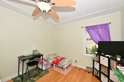 10518 W Spring Green Rd, Greenfield, WI 53228 - Photo 13